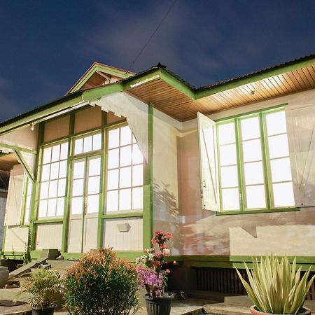 Rumah Nizar Bukittinggi Esterno foto